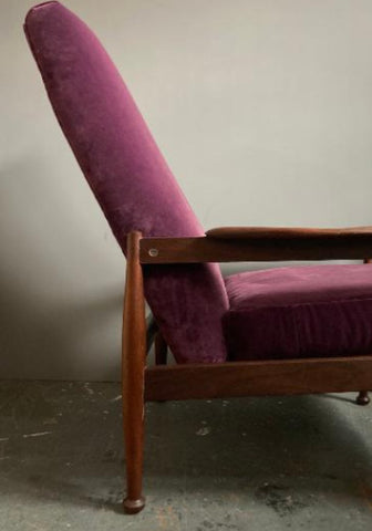 Guy Rogers Manhattan Reclining Chair